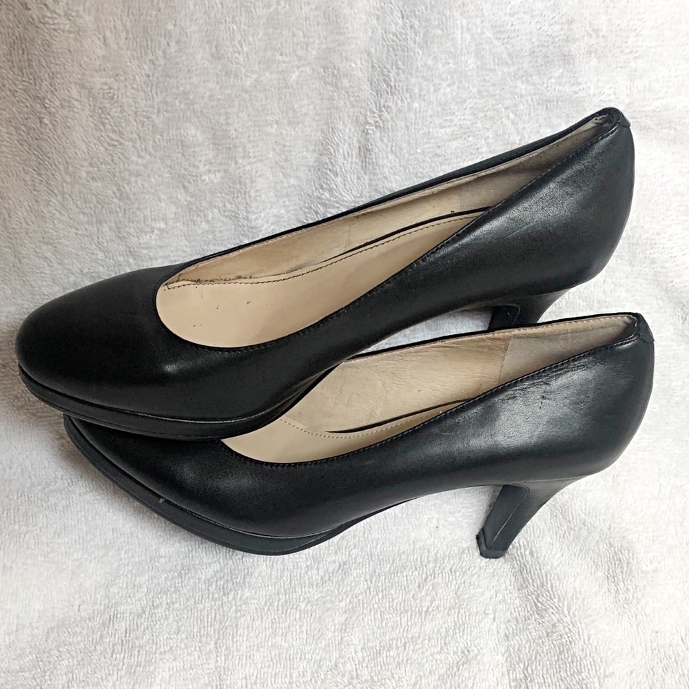 DAPHNE- Black Leather Pumps (See Photos) - Picture 8 of 12
